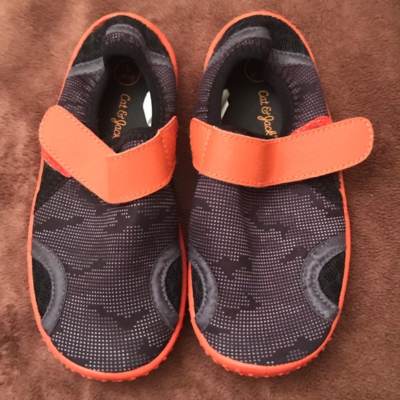 children's swim shoes